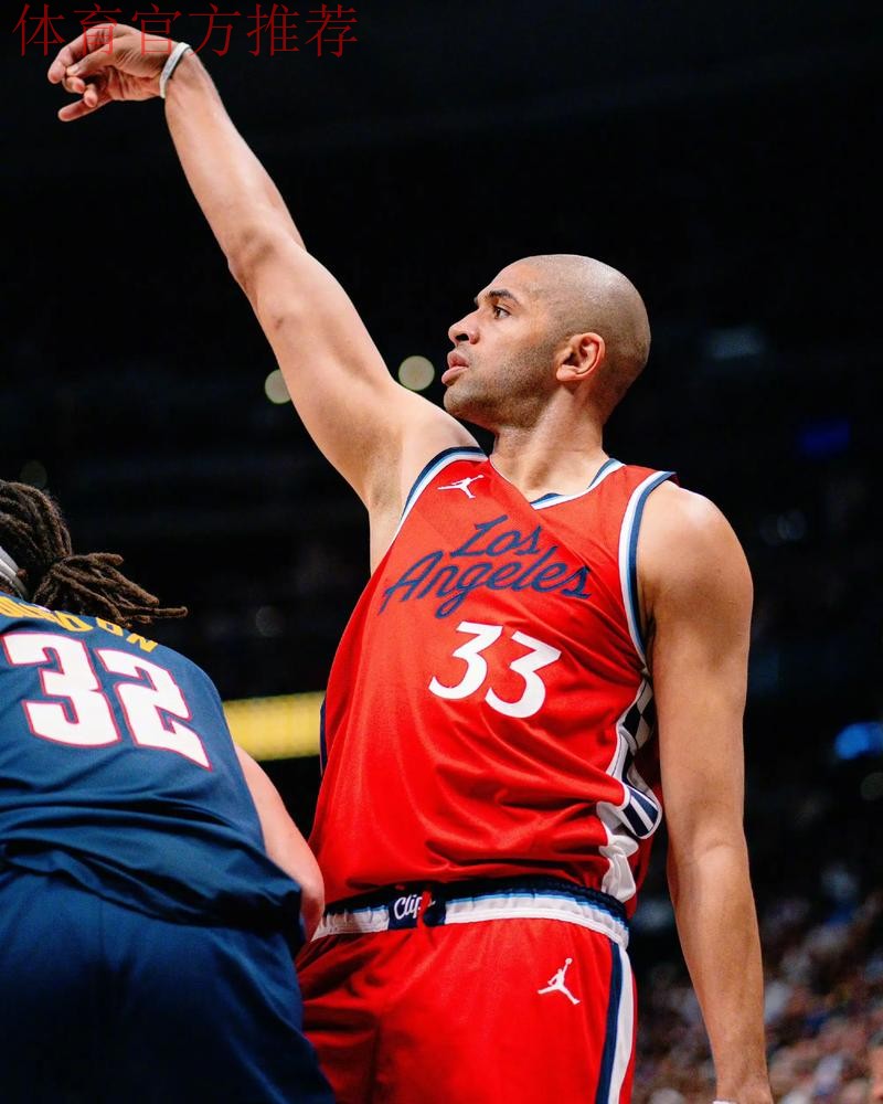 快船官方更新ins:祝尼古拉斯-巴图姆生日快乐! 快船官方更新ins:祝尼古拉斯-巴图姆生日快乐!